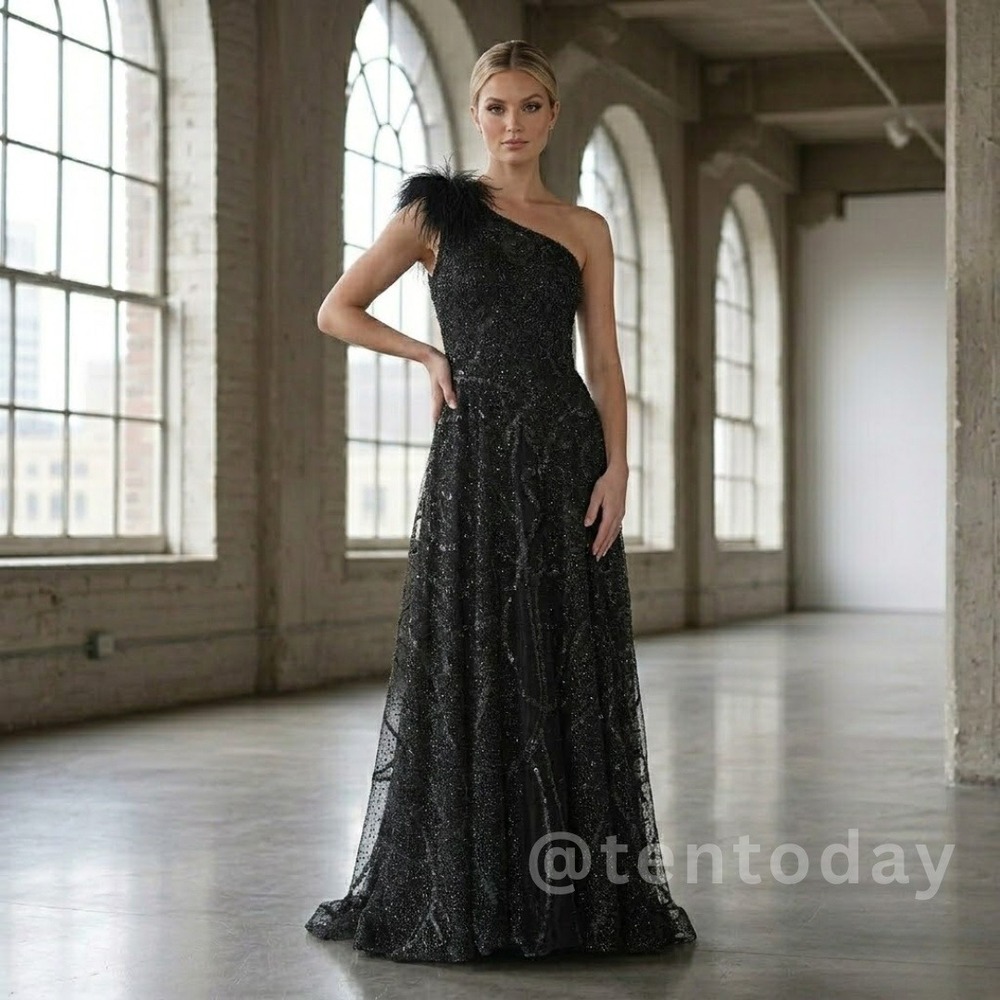 $798 Mac Duggal Size 2 Black One Shoulder Feather Ballgown Long Gown Maxi Dress